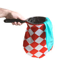 Change Bag Diamond with Zipper (Red/White) by Bazar de Magia Magic Trick