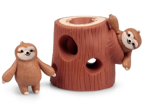 Stretchy Tree Stump With 2 Sloths